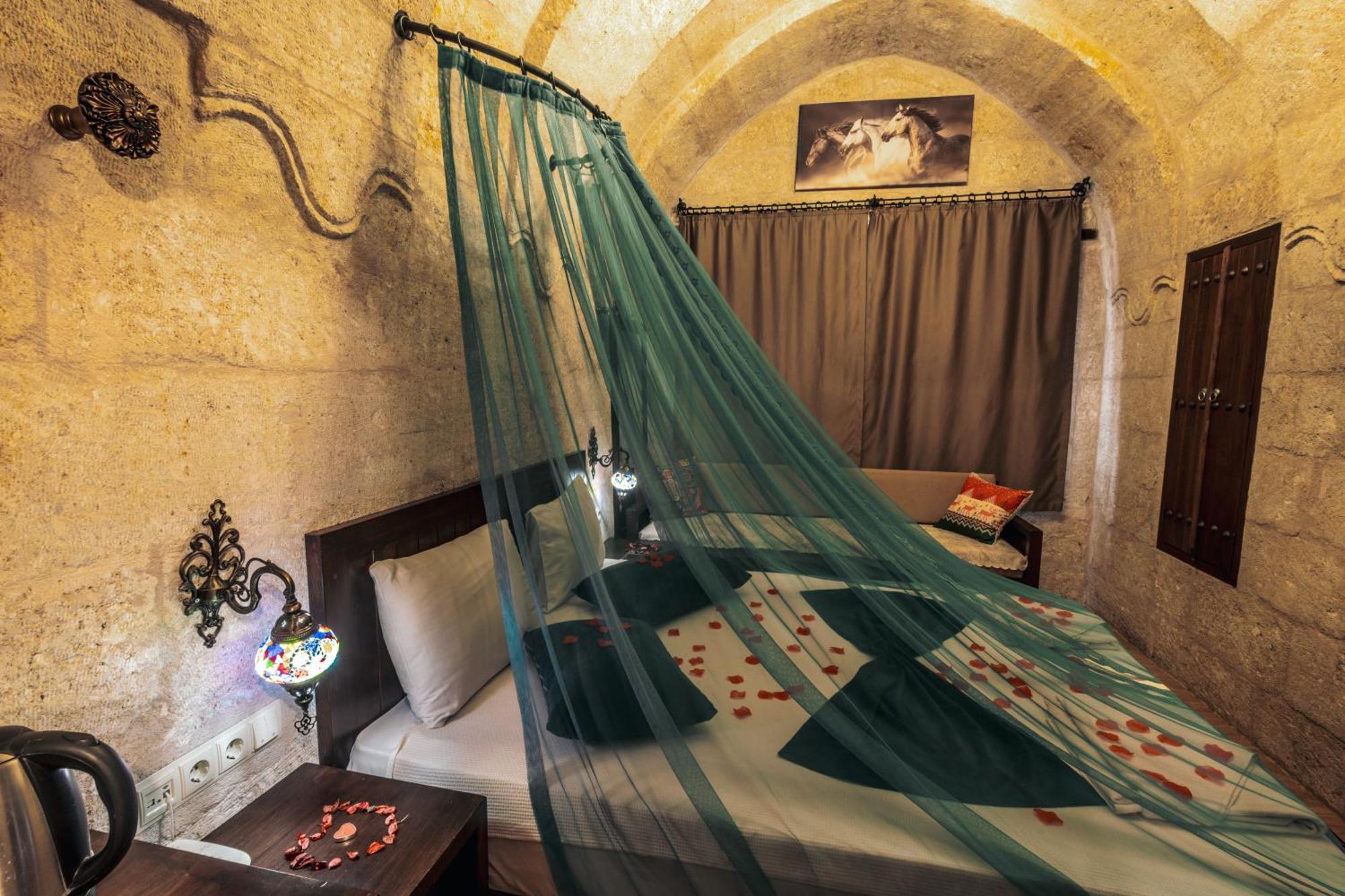 Tafana Cave & Stone Lodge Ургуп Экстерьер фото