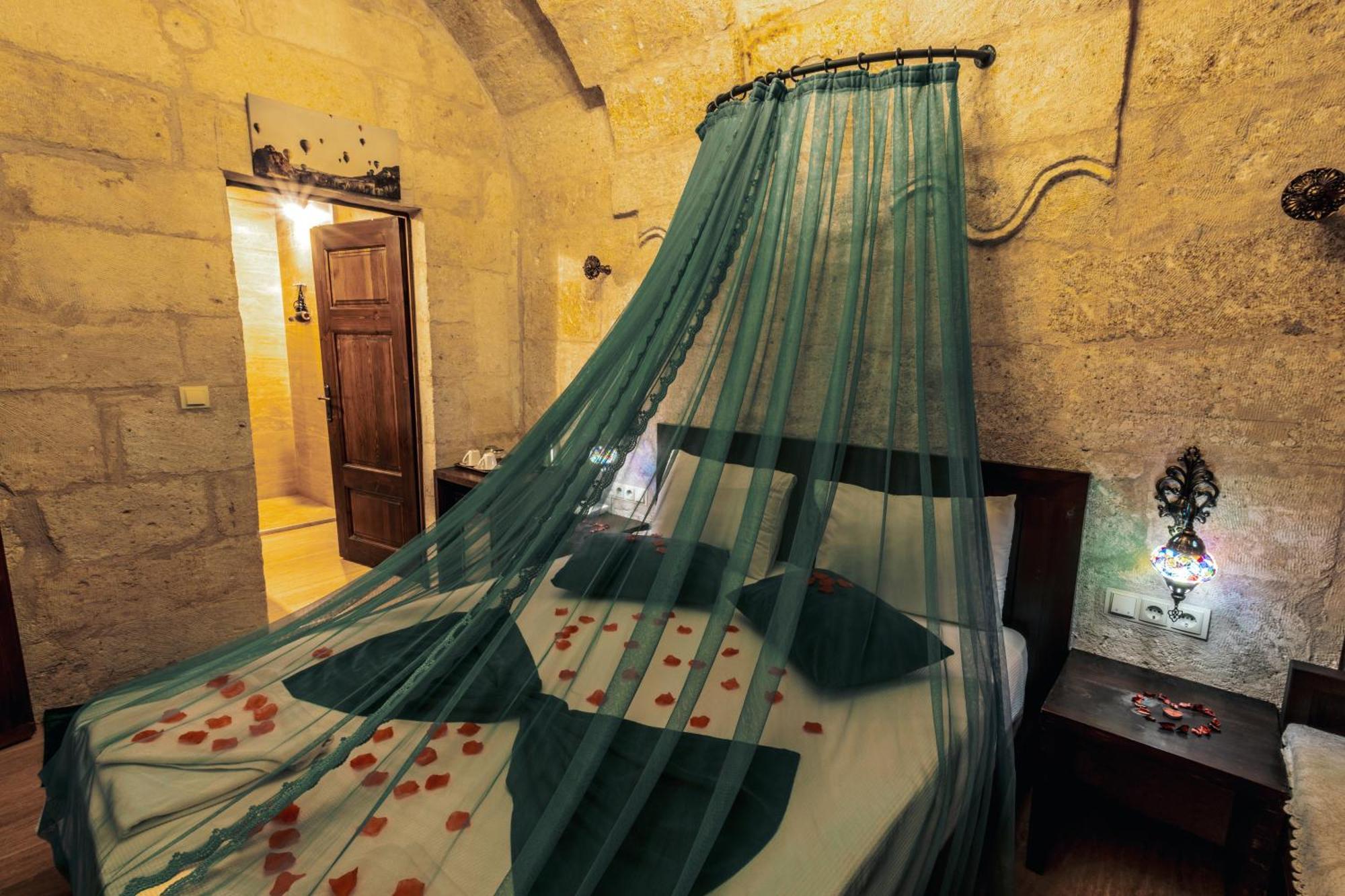 Tafana Cave & Stone Lodge Ургуп Экстерьер фото
