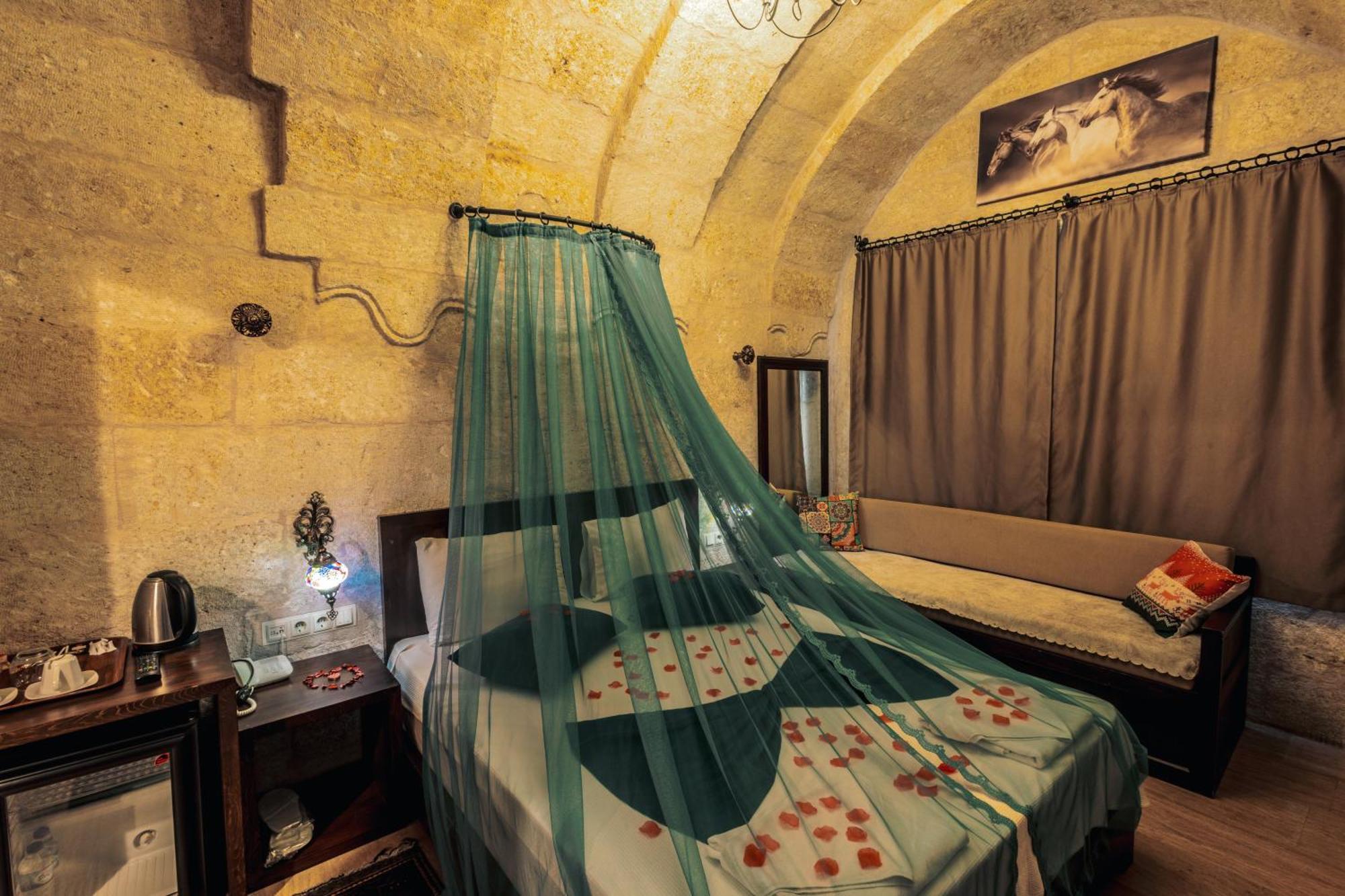 Tafana Cave & Stone Lodge Ургуп Экстерьер фото