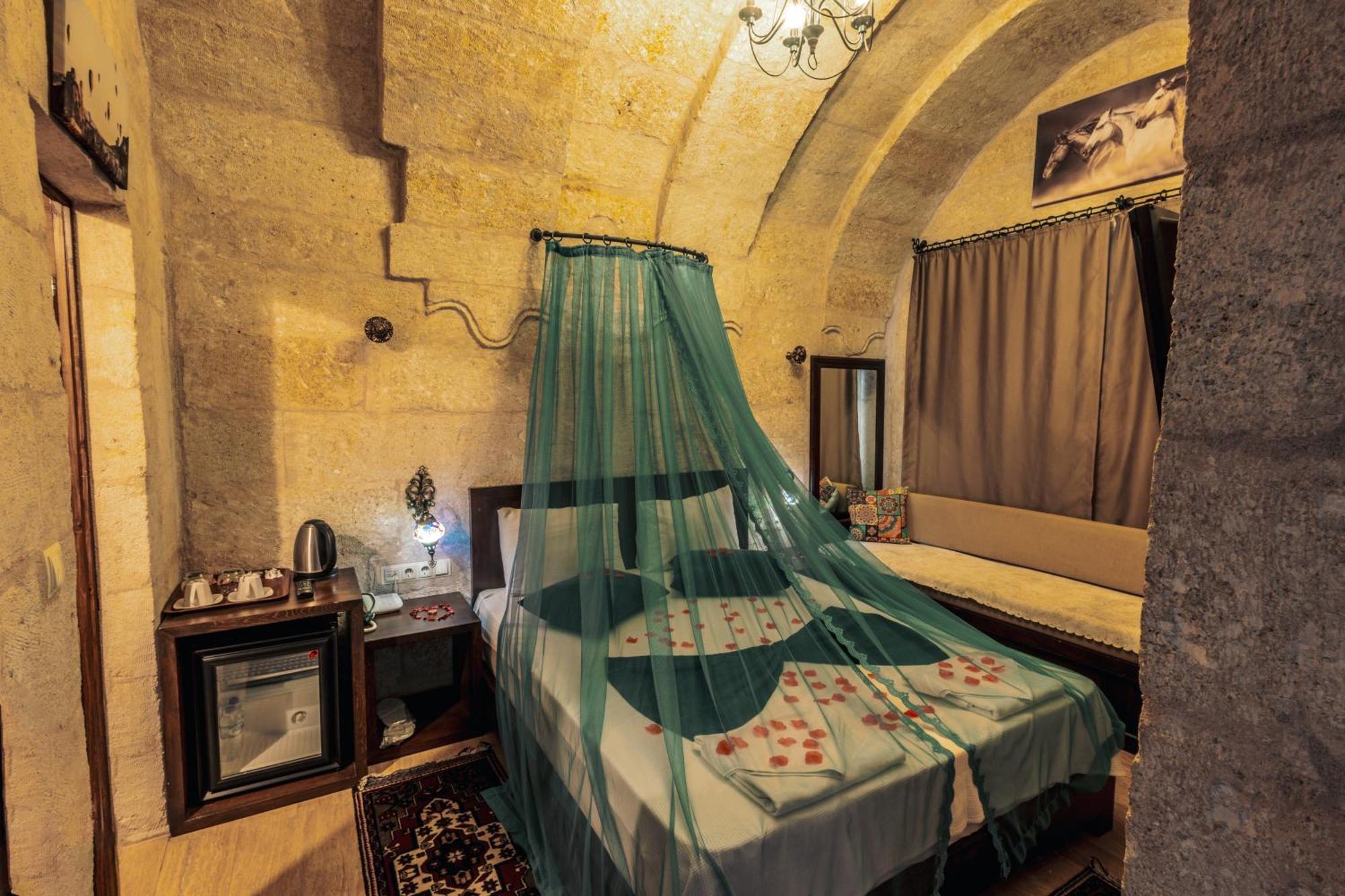 Tafana Cave & Stone Lodge Ургуп Экстерьер фото